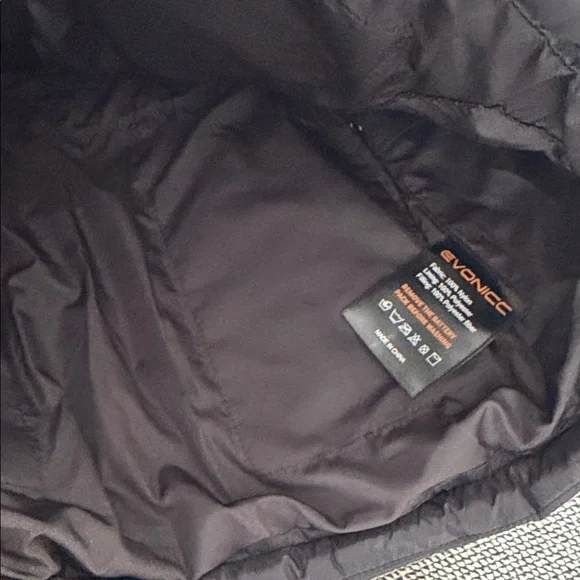 NWT Women's Puffer Heated Vest without battery (can buy online) sz xs - Picture 4 of 6